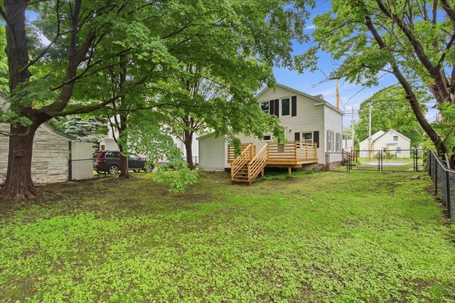 109 County Street, Bennington, VT 05201