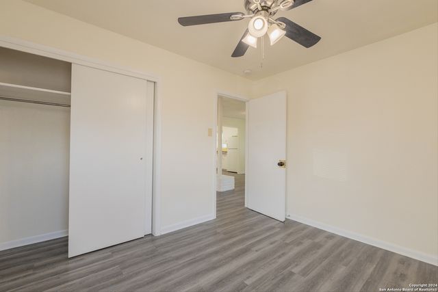 131 BRETTONWOOD DR, San Antonio, TX 78218