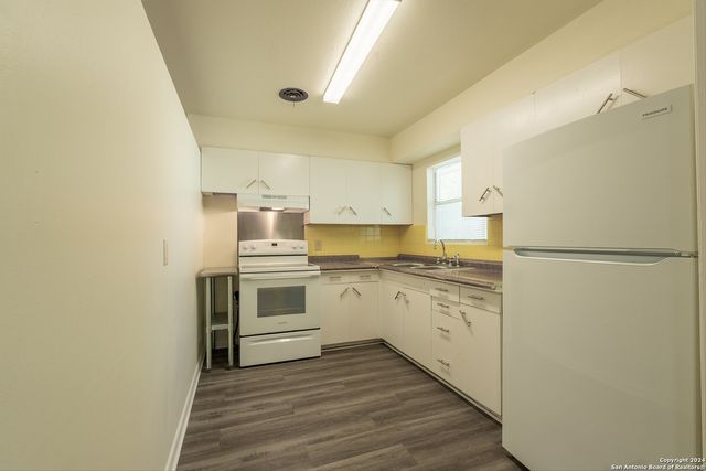 131 BRETTONWOOD DR, San Antonio, TX 78218