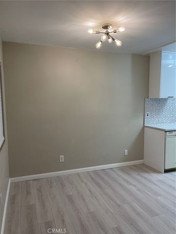 14560 Clark 102, Sherman Oaks, CA 91411