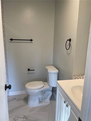 14560 Clark 102, Sherman Oaks, CA 91411