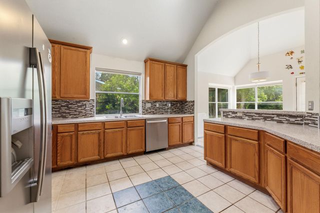 406 Bellaire Oaks DR, Pflugerville, TX 78660