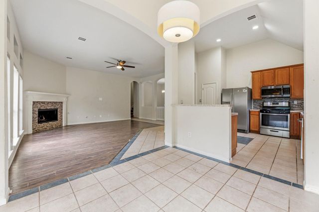 406 Bellaire Oaks DR, Pflugerville, TX 78660