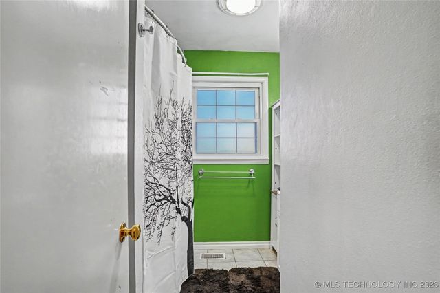 5334 E 27th Place, Tulsa, OK 74114