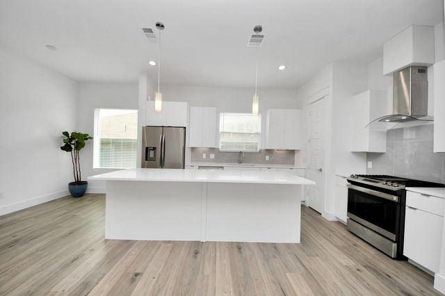 4608 Coke Street, Houston, TX 77020