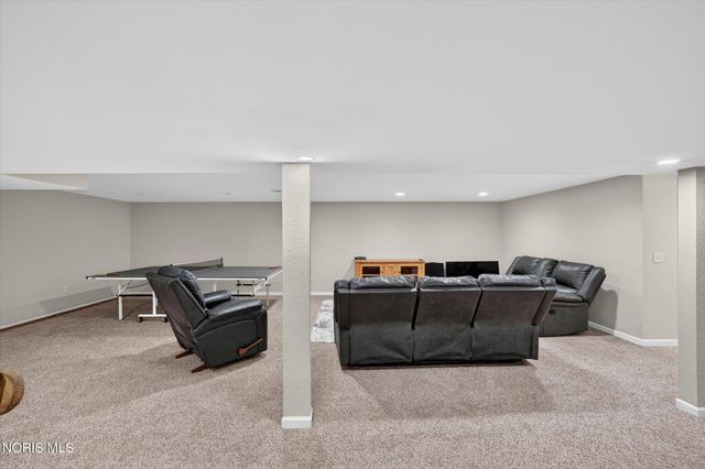 2925 Seaman Road, Oregon, OH 43616