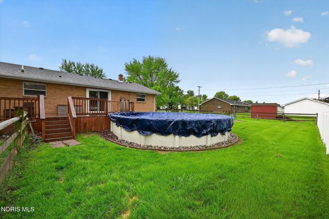 2925 Seaman Road, Oregon, OH 43616