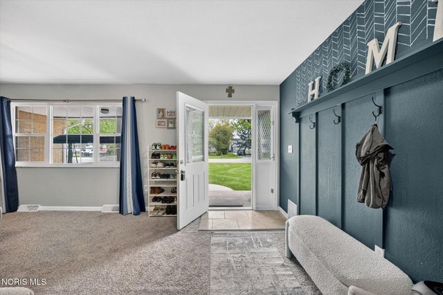 2925 Seaman Road, Oregon, OH 43616