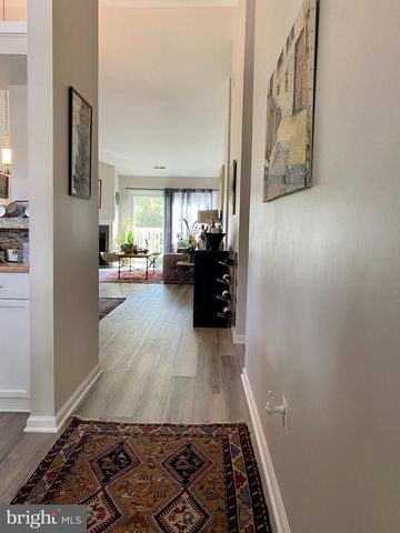 2970 YARLING CT, Falls Church, VA 22042