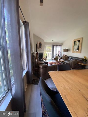 2970 YARLING CT, Falls Church, VA 22042