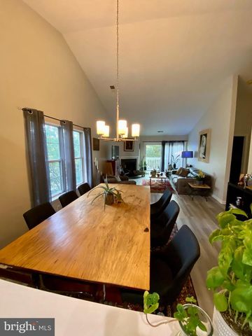 2970 YARLING CT, Falls Church, VA 22042