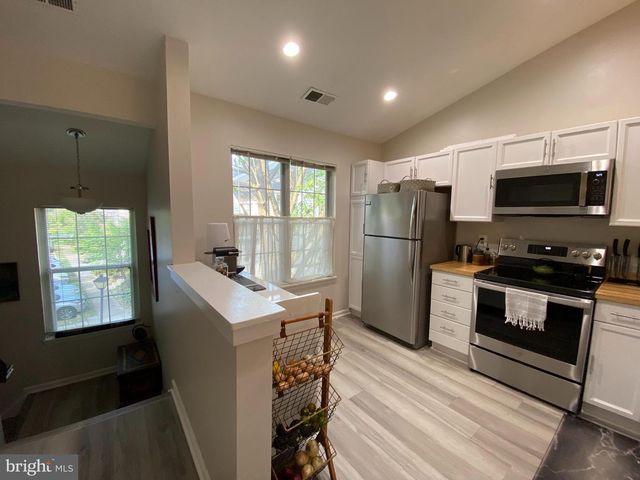 2970 YARLING CT, Falls Church, VA 22042