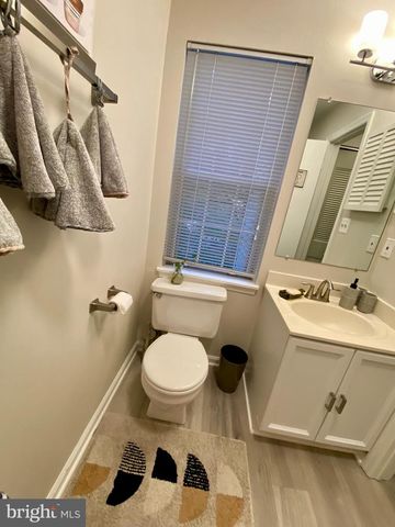 2970 YARLING CT, Falls Church, VA 22042