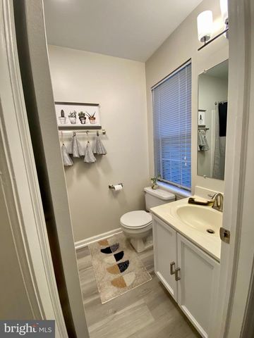 2970 YARLING CT, Falls Church, VA 22042