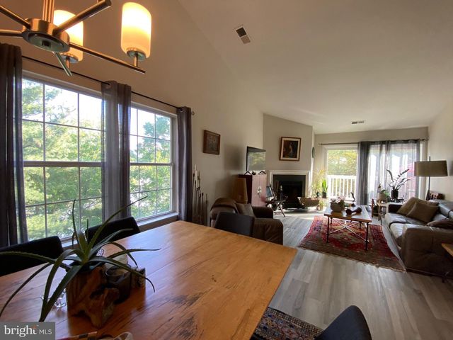 2970 YARLING CT, Falls Church, VA 22042