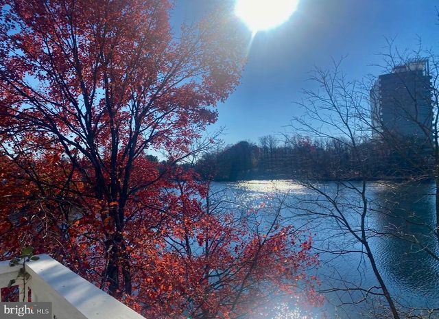 2970 YARLING CT, Falls Church, VA 22042