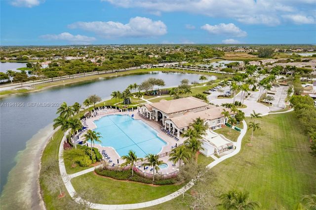 9333 SW 227th St 6-6, Cutler Bay, FL 33190