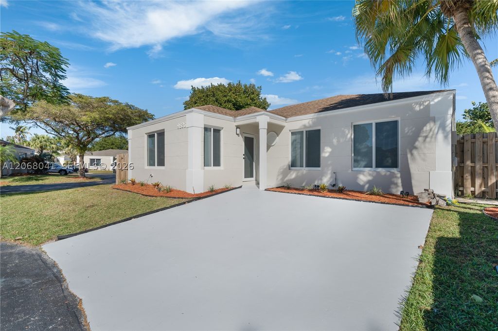 9826 SW 222nd Ter 0, Cutler Bay, FL 33190