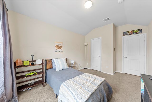 1514 Greenbrier Drive, Van Alstyne, TX 75495