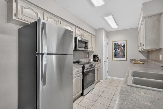 2910 Flagstone Drive, Garland, TX 75044