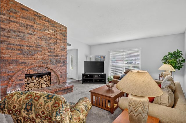 2910 Flagstone Drive, Garland, TX 75044