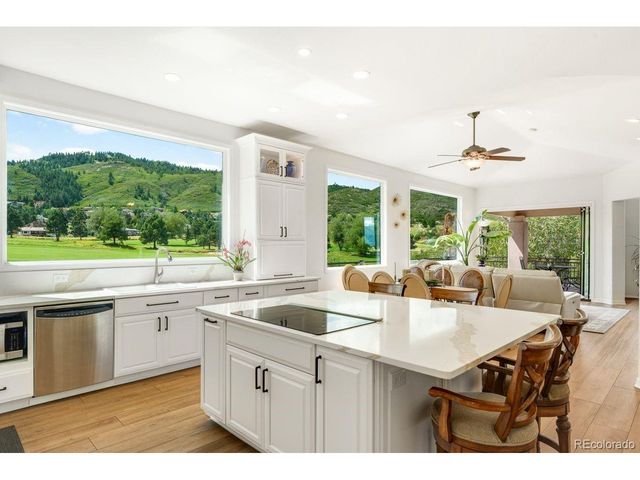 6653 Bright Water Trl, Littleton, CO 80125