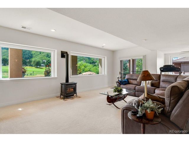 6653 Bright Water Trl, Littleton, CO 80125