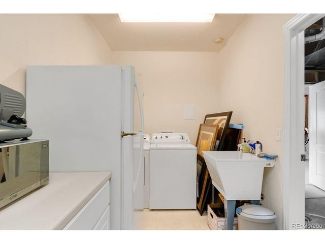 6653 Bright Water Trl, Littleton, CO 80125