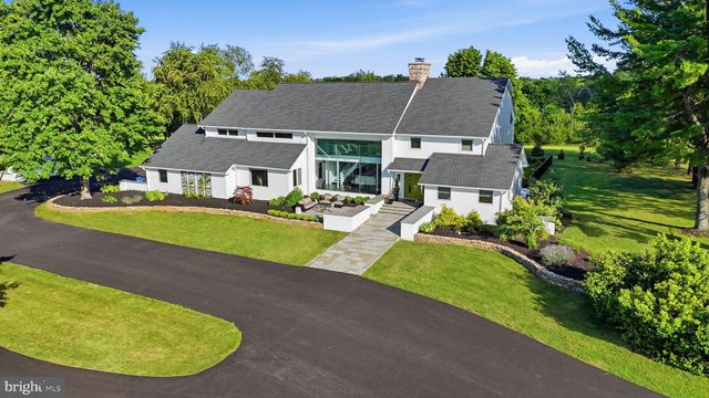 1088 HIGHLAND RD, Newtown, PA 18940