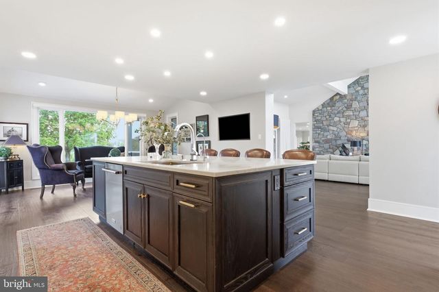 1088 HIGHLAND RD, Newtown, PA 18940