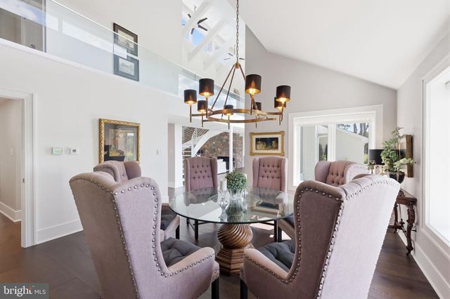 1088 HIGHLAND RD, Newtown, PA 18940