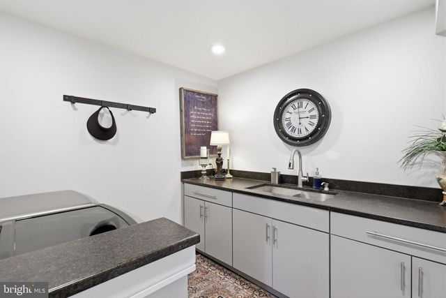 1088 HIGHLAND RD, Newtown, PA 18940