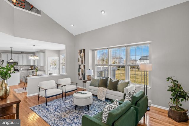 10 COTTONWOOD DR, Lumberton, NJ 08048