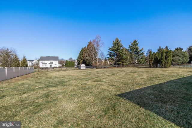 10 COTTONWOOD DR, Lumberton, NJ 08048