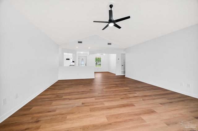 3204 Mariners Dr, Pensacola, FL 32526