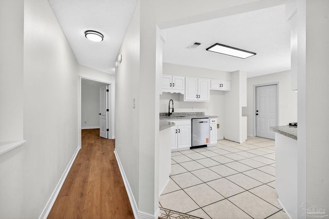 3204 Mariners Dr, Pensacola, FL 32526