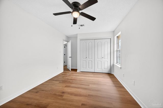 3204 Mariners Dr, Pensacola, FL 32526
