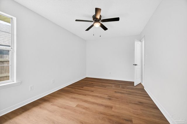 3204 Mariners Dr, Pensacola, FL 32526