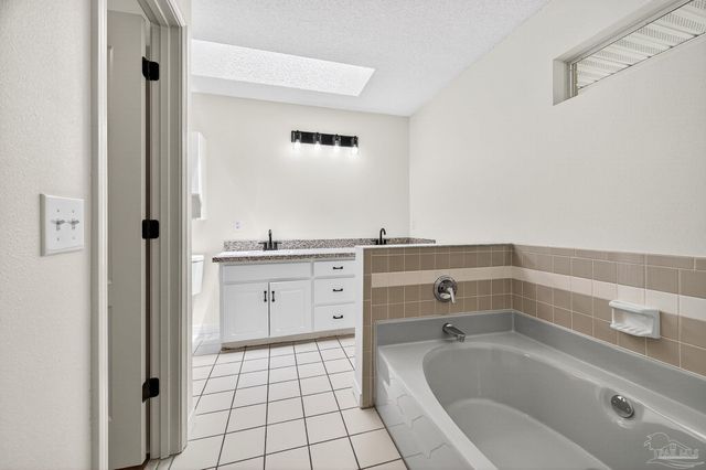 3204 Mariners Dr, Pensacola, FL 32526