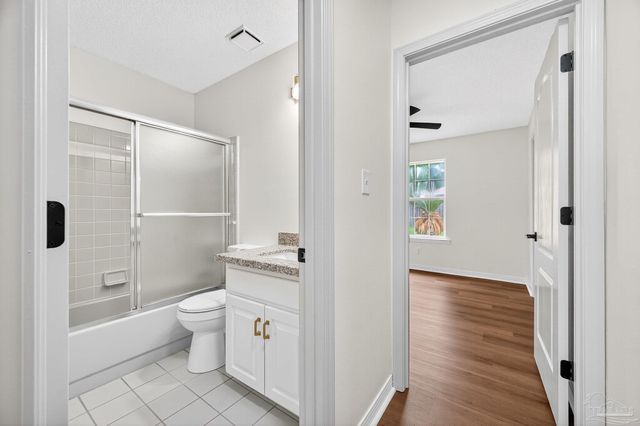 3204 Mariners Dr, Pensacola, FL 32526