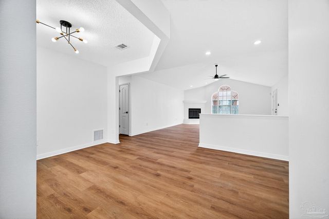 3204 Mariners Dr, Pensacola, FL 32526
