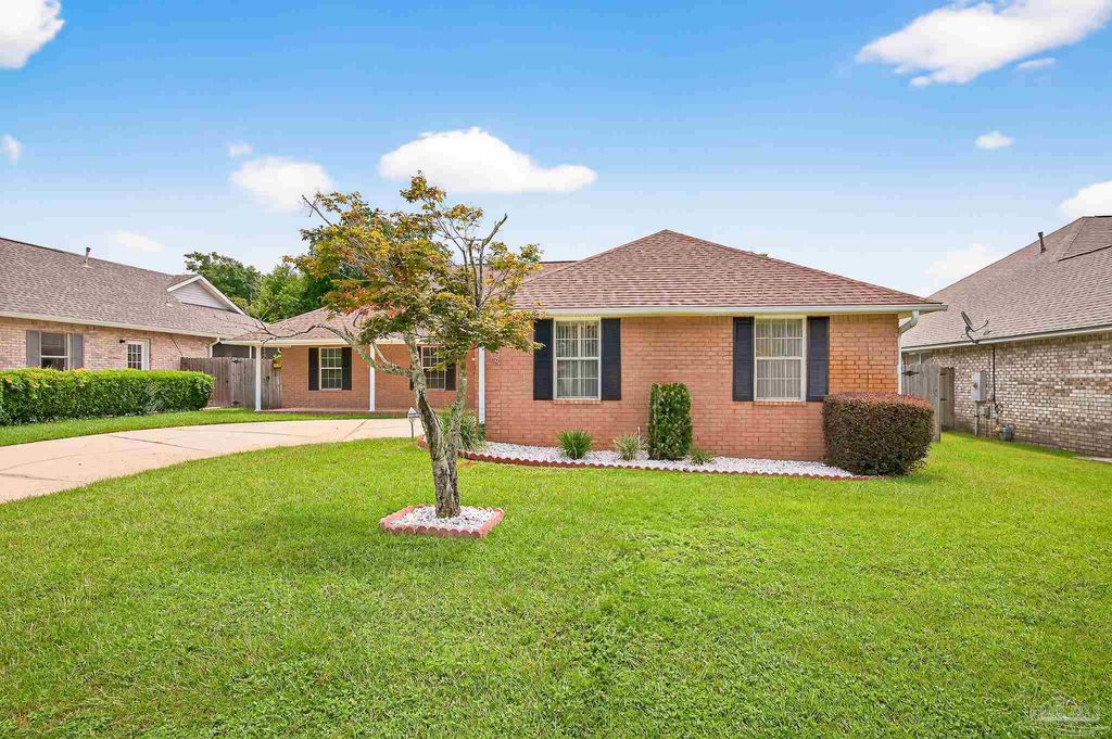 3204 Mariners Dr, Pensacola, FL 32526