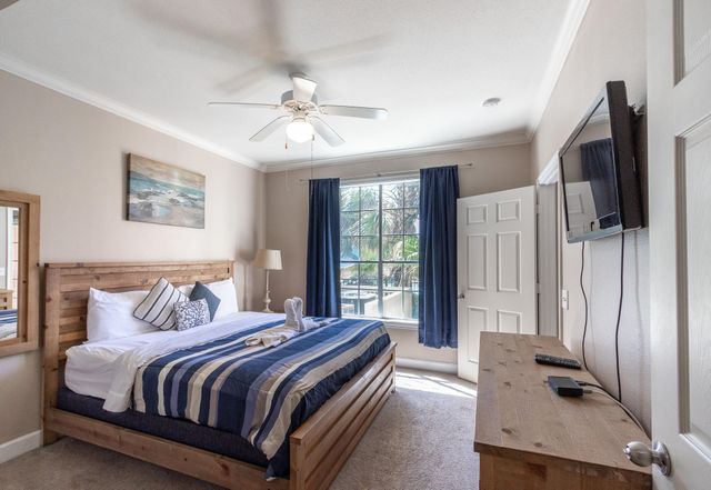 7000 Seawall Boulevard 813, Galveston, TX 77551