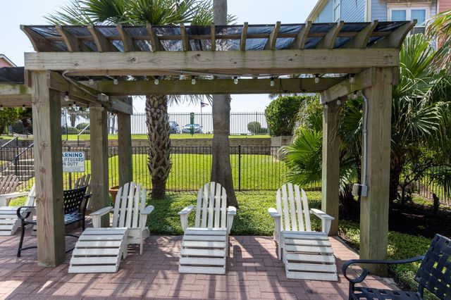 7000 Seawall Boulevard 813, Galveston, TX 77551