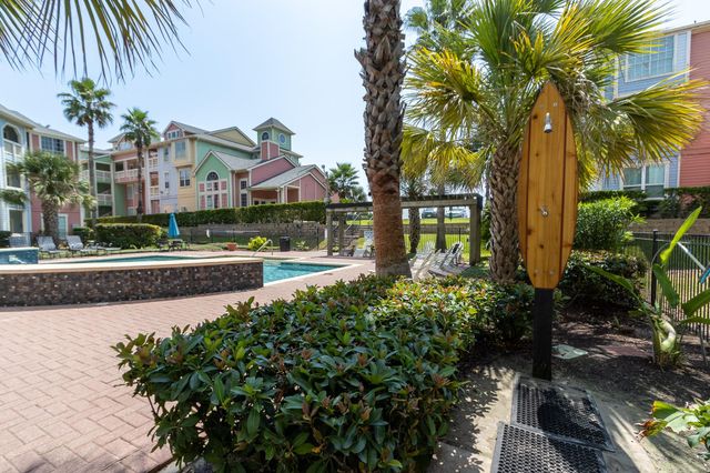 7000 Seawall Boulevard 813, Galveston, TX 77551