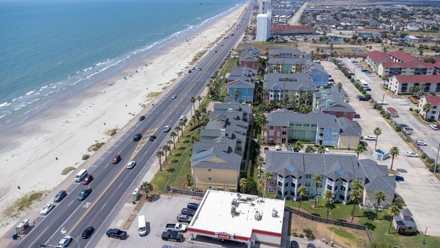 7000 Seawall Boulevard 813, Galveston, TX 77551