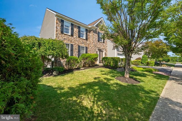 2305 ABERDEEN WAY, Macungie, PA 18062