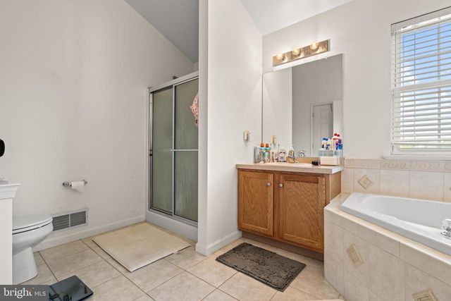 2305 ABERDEEN WAY, Macungie, PA 18062