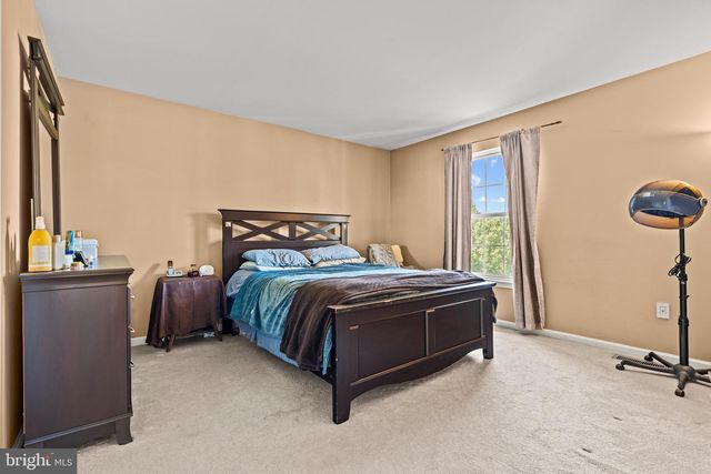 2305 ABERDEEN WAY, Macungie, PA 18062
