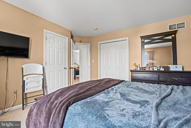 2305 ABERDEEN WAY, Macungie, PA 18062